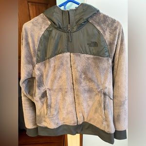 Women’s The North Face fleece hooded jacket (M)